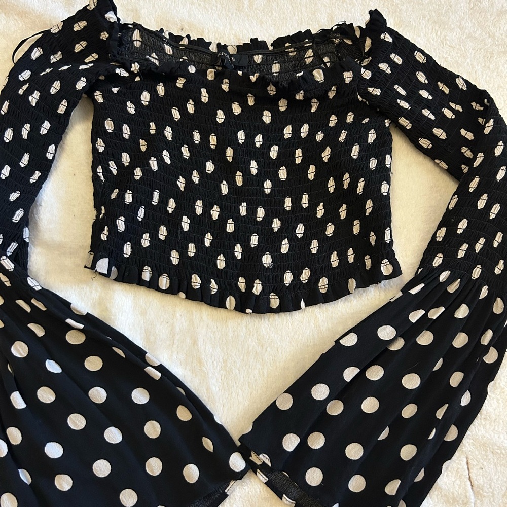 Stylish Black and White Women's Top